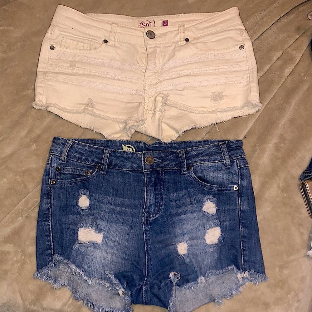 Kardinal and SO short shorts.